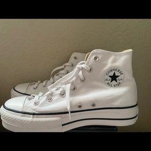 Platform white Hightop chuck taylor converse